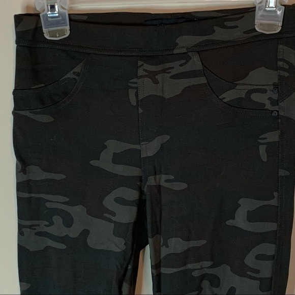Anthropologie Sanctuary Green Camouflage Leggings Size Small - Picture 4 of 6